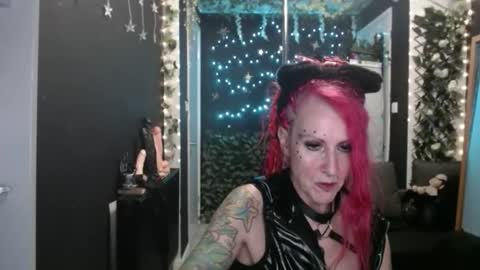 SaucySky online show from October 4, 10:40 pm