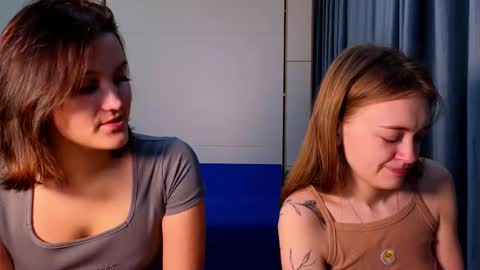 Snapshot of sav_anna chatting on September 29, 5:23 pm LUNA and ANNA    online show from September 29, 5:23 pm