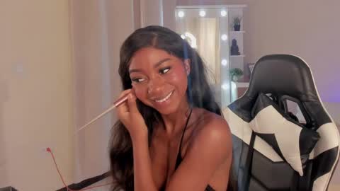 Savannahwildee online show from March 4, 12:44 pm