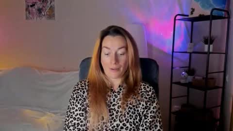 save the qween online show from November 29, 12:24 pm