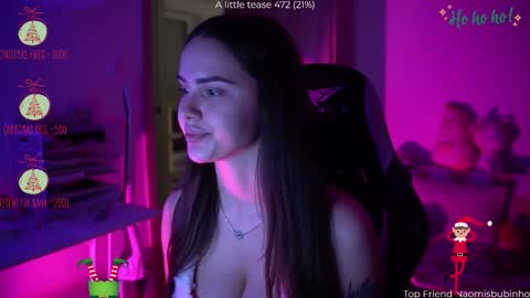 Naomi online show from December 22, 8:15 pm