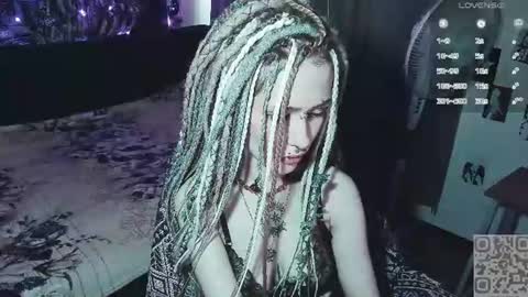 pronoun she. name Mary. age 21. online show from June 15, 4:21 pm