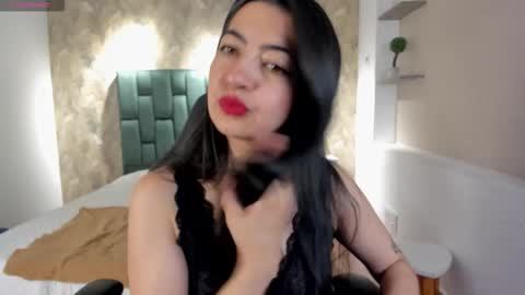 Saya Amaretto  online show from December 19, 10:38 pm