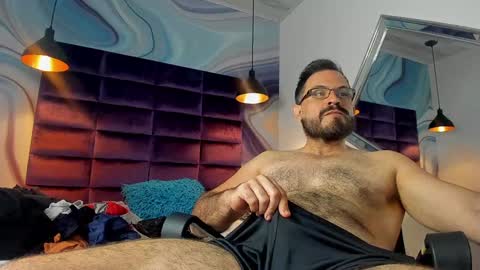 sebastian   muscleman  daddy   the better  latin  lover   online show from February 8, 1:33 pm