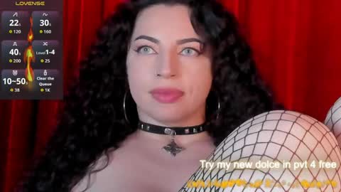 SCARLATTA DESIRE online show from April 9, 6:19 am