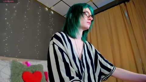 Emmy online show from April 17, 9:44 am