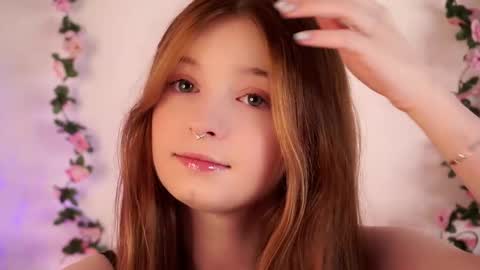 scarlet_fever10 online show from October 3, 9:17 am