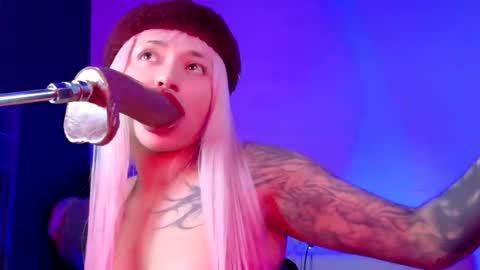 scarlet_gold online show from May 31, 2:10 am