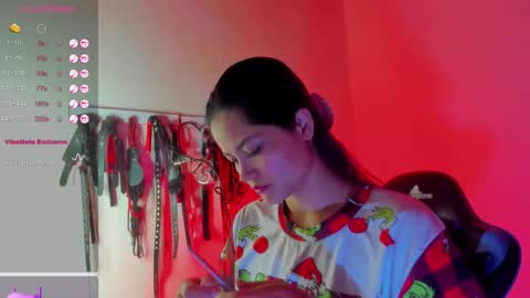 scarlet taylor kennedy online show from March 23, 11:32 pm