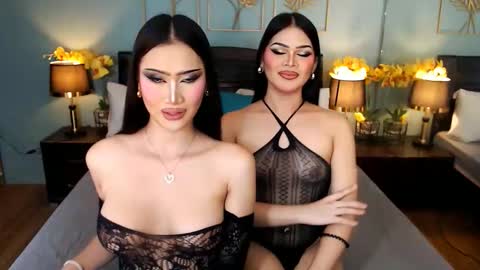 Scarlet online show from June 4, 6:25 pm