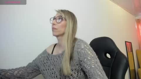 scarletfs online show from July 27, 1:08 pm