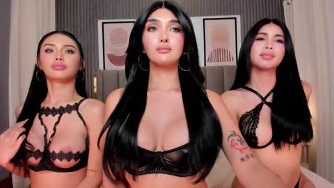 ur sweetest scarlet online show from September 23, 6:25 pm