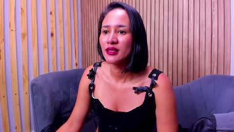 scarlethfoxx_ online show from December 23, 12:50 am