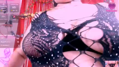 Snapshot of scarlethh_hott chatting on September 30, 3:22 pm scarlethh hott online show from September 30, 3:22 pm