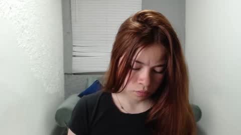 Snapshot of scarlethsexy69 chatting on October 14, 12:30 pm scarlethsexy69 online show from October 14, 12:30 pm