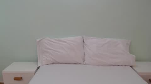 scarlet  online show from March 19, 12:21 pm