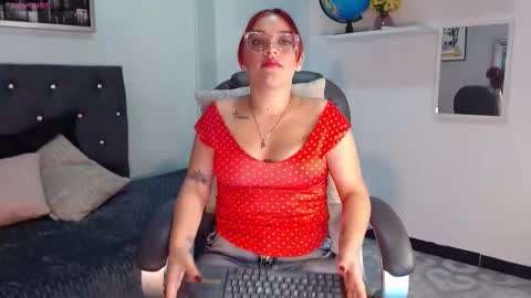 Snapshot of scarlett6_ chatting on September 25, 11:50 am Scarlett online show from September 25, 11:50 am