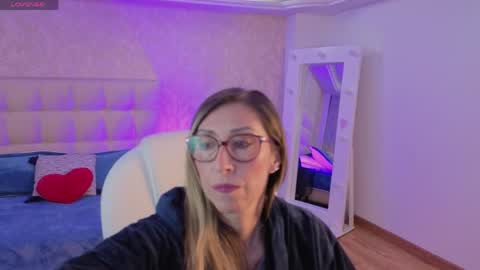 Scarlett online show from June 8, 11:44 am