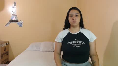 Scarlett and Jazmin online show from July 15, 8:30 am