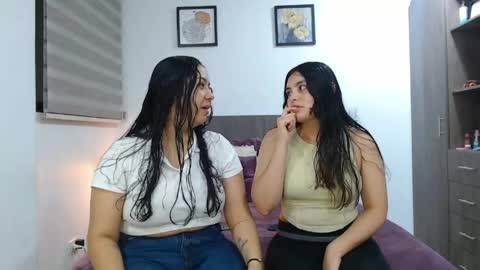 Scarlett and Jazmin online show from May 16, 5:15 am
