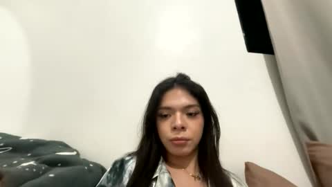 scarletthartes online show from June 7, 12:32 pm