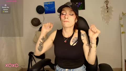 Scarlett online show from May 5, 1:12 am