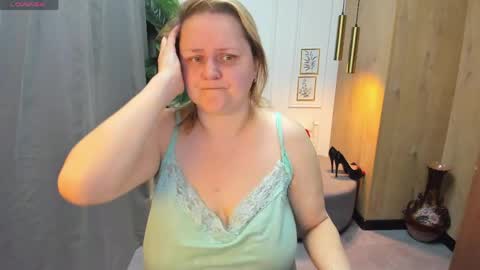 Scarlett online show from April 15, 5:33 am