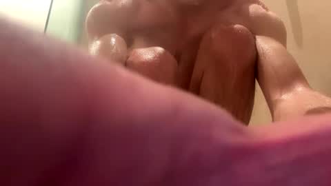 Snapshot of scb894682 chatting on December 15, 10:26 pm Skinny College Boy online show from December 15, 10:26 pm