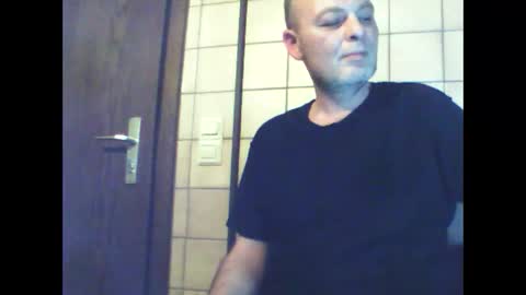 schnibschnab online show from December 16, 2:52 am