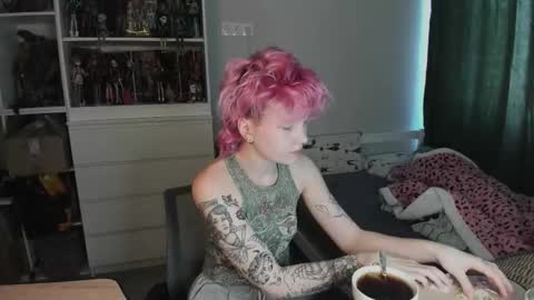 Rina online show from March 9, 7:02 am