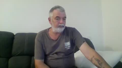 Snapshot of schooner73 chatting on December 29, 2:06 am Schooner73 online show from December 29, 2:06 am