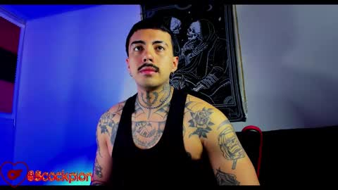 Snapshot of scockpion_ chatting on September 10, 8:04 am Alejandro help me to reach 200 thumps up online show from September 10, 8:04 am