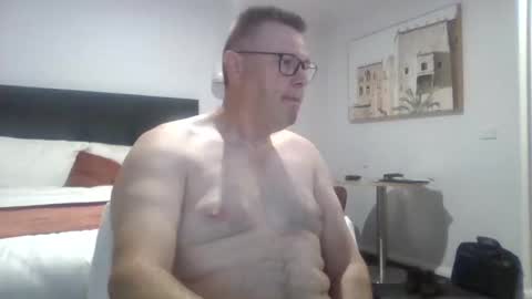 Snapshot of scoobs71 chatting on February 5, 12:06 pm Scoobs online show from February 5, 12:06 pm