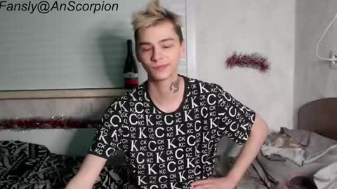 Snapshot of scorpion_250 chatting on January 1, 8:47 pm Scorpion 250 online show from January 1, 8:47 pm