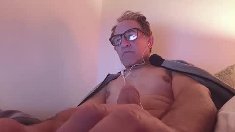 scotchwhieskie online show from May 17, 11:25 pm