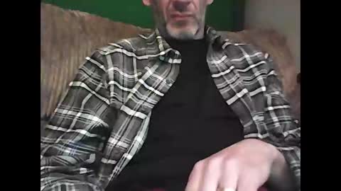 Snapshot of scots_repeater chatting on March 11, 9:02 am scots_repeater online show from March 11, 9:02 am