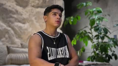 Andrew Flintt online show from April 11, 3:22 am