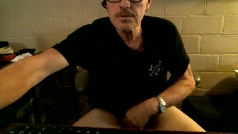 eating pussy  sucking dick online show from October 23, 12:45 am