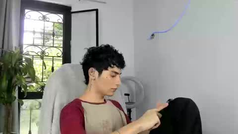 Snapshot of sebas_rosse chatting on September 13, 4:31 pm sebastian online show from September 13, 4:31 pm