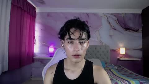 Snapshot of sebas_rosse chatting on March 10, 5:07 pm sebastian online show from March 10, 5:07 pm