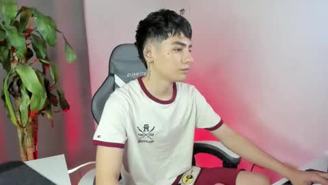 sebastian online show from March 26, 3:39 pm