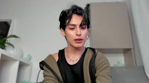 Snapshot of sebas_rosse chatting on February 14, 9:53 pm sebastian online show from February 14, 9:53 pm