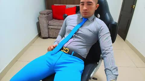 juan  sebastian online show from February 17, 1:11 pm
