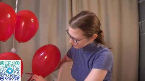 Brenda online show from February 14, 2:18 am