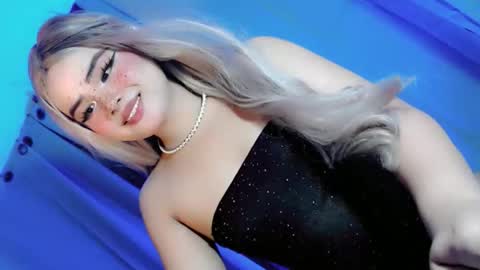 kwen online show from March 10, 6:01 pm