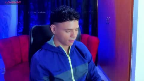 JUSTIN online show from November 25, 12:15 pm