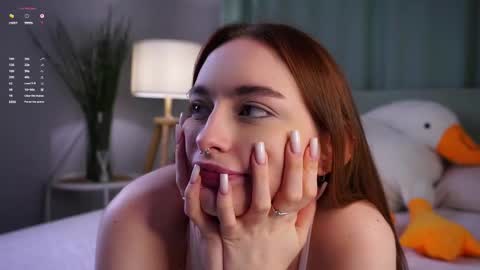 Lily online show from February 9, 1:59 pm