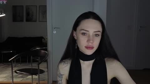 Sara online show from October 30, 9:15 pm