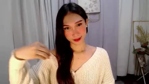 seductive_kimxxx online show from January 17, 5:00 pm