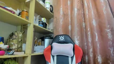 seductive_she_wolf online show from April 13, 5:50 pm